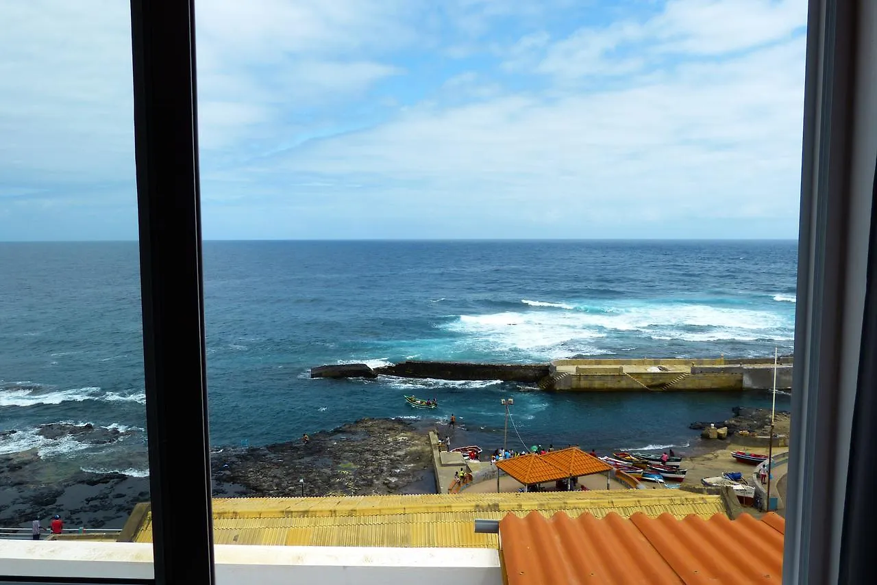 Alojamento de Acomodação e Pequeno-almoço Kasa Tambla Acomodação com café da manhã Ponta Do Sol